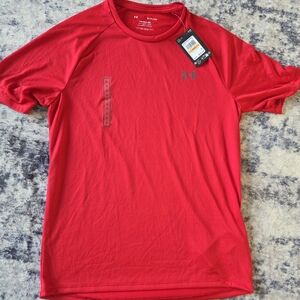 Under Armour Men's Loose Fit Red Tee